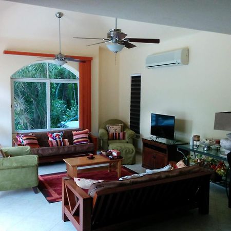 Casa Beard, Spacious Guest House With High Speed Wifi & Pool. Playa del Carmen Exterior photo